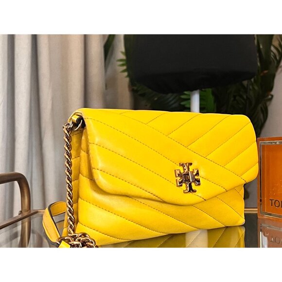 Authentic Tory Burch Yellow Quilted Leather Kira Crossbody - Picture 5 of 14